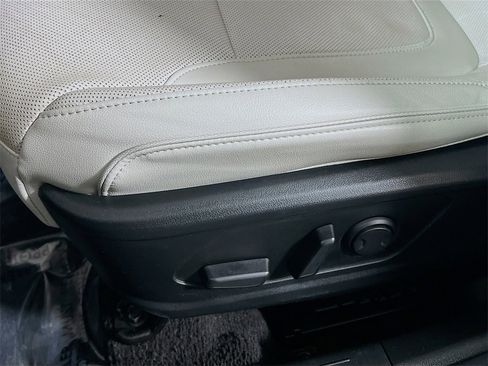 Used 2024 Hyundai Tucson Limited image 17