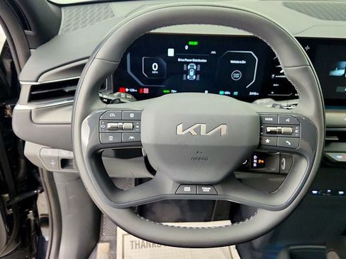 Used 2026 Kia EV9 Land w/ Nightfall Edition Package AWD/4WD image 15