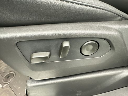 Certified 2026 Chevrolet Silverado 1500 LT Trail Boss w/ Convenience Package II AWD/4WD image 13