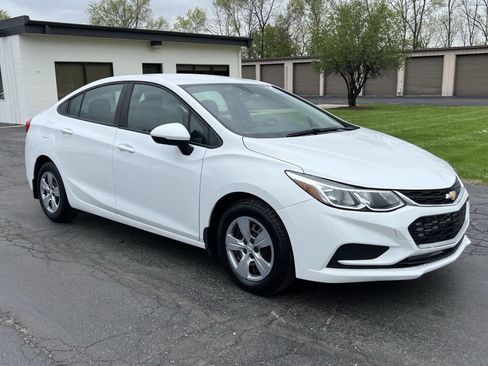 Used 2017 Chevrolet Cruze LS image 7