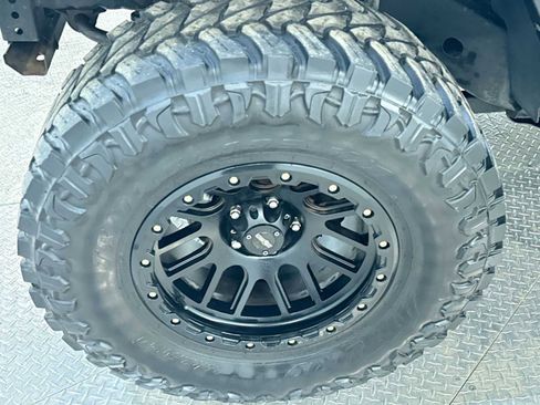 Used 2008 Jeep Wrangler Unlimited Sahara w/ Dual Top Group image 10