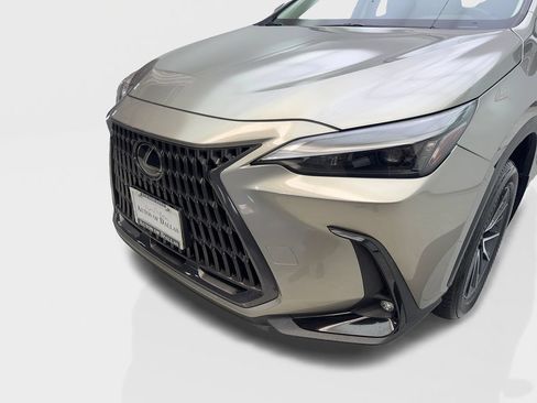 Used 2024 Lexus NX 250 FWD image 16
