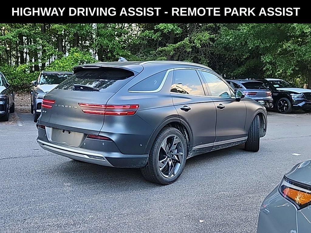 Used 2023 Genesis Electrified GV70 AWD/4WD image 2