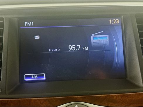 Used 2016 INFINITI QX80 4WD w/ Deluxe Technology Package image 21