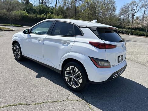 Certified 2023 Hyundai Kona SEL FWD image 5
