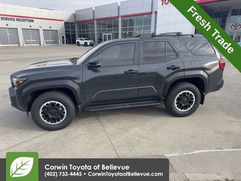 Used 2025 Toyota 4Runner TRD Off-Road Premium image 6