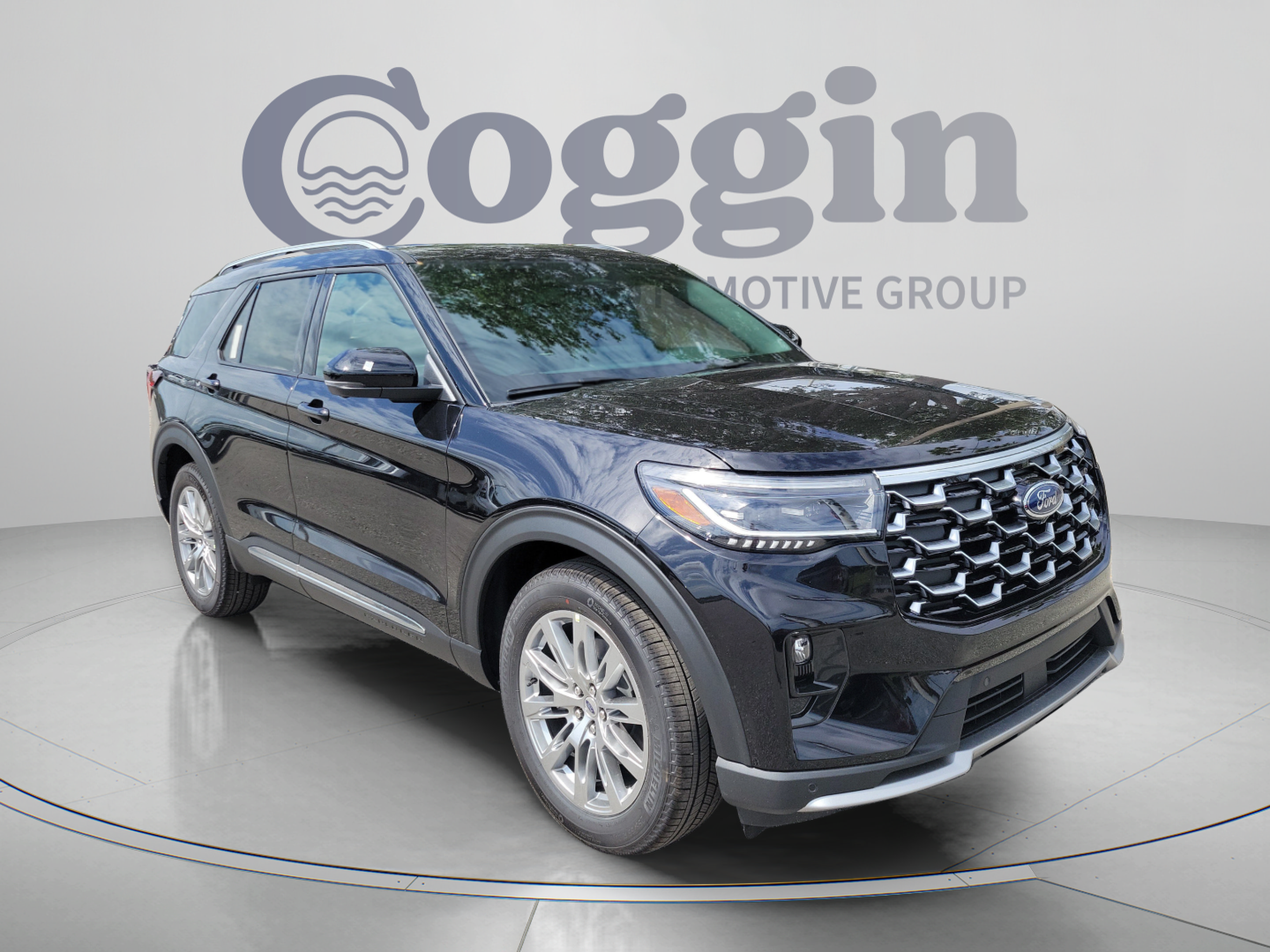 New 2026 Ford Explorer Platinum RWD image 4