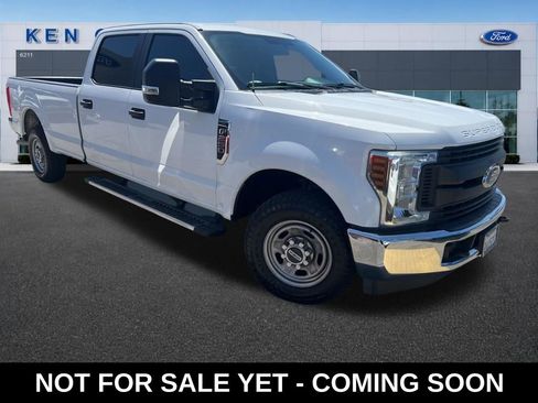 Used 2019 Ford F250 XL w/ Power Equipment Group RWD image 1