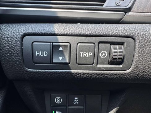 Used 2018 Honda Accord Touring image 18