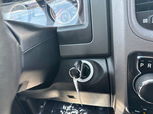 Used 2019 RAM 1500 Express w/ Express Value Package AWD/4WD image 43