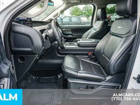 Used 2025 Ford Expedition Max Platinum AWD/4WD image 20
