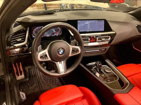 Certified 2024 BMW Z4 sDrive30i w/ Premium Package image 16