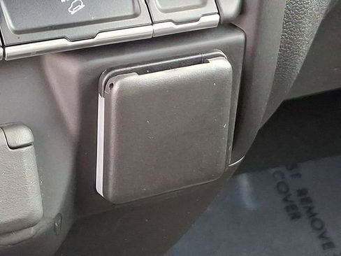 Used 2022 Chevrolet Silverado 1500 Custom Trail Boss image 28