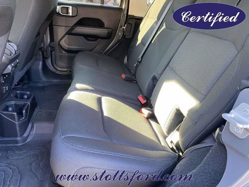 Used 2020 Jeep Wrangler Unlimited Sahara image 11