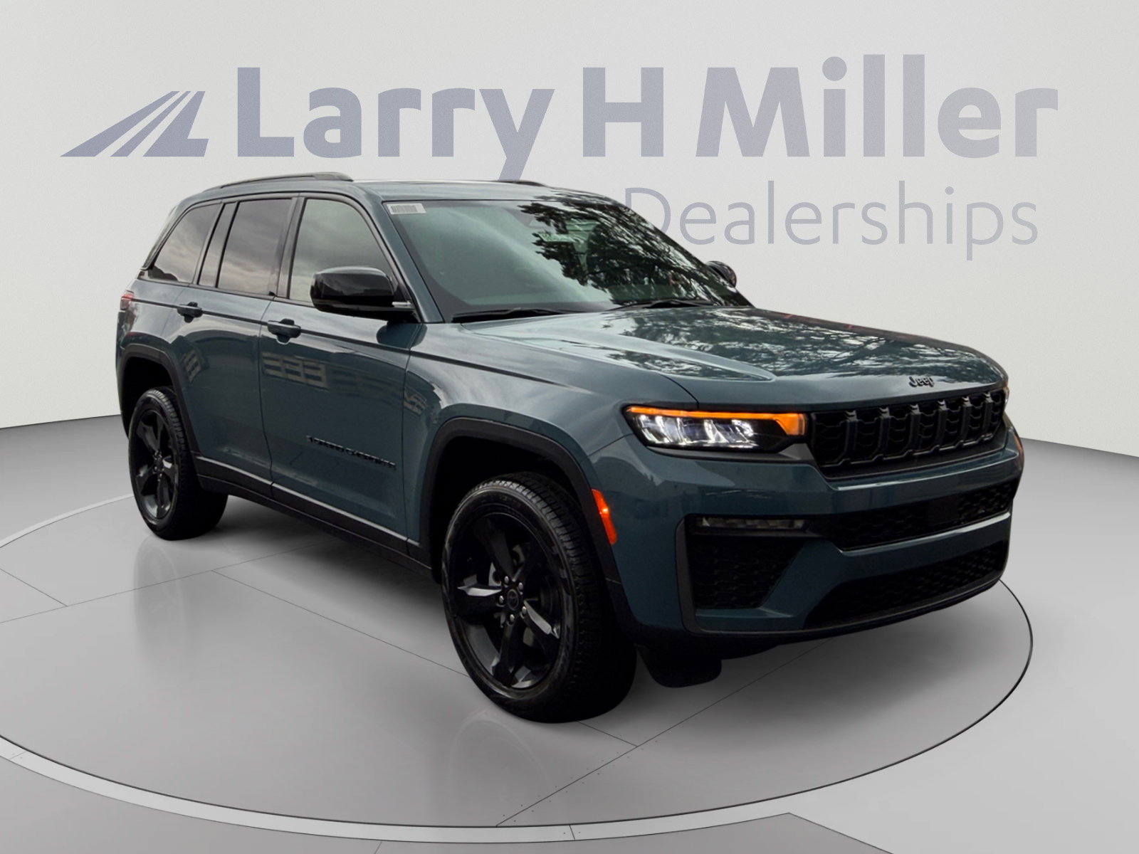 New 2027 Jeep Grand Cherokee Limited w/ Limited Altitude Package AWD/4WD image 7