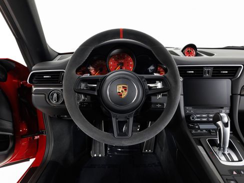 Used 2018 Porsche 911 GT3 RWD image 18