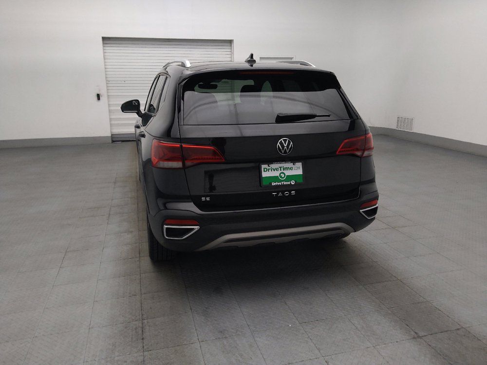 Used 2023 Volkswagen Taos SE FWD image 6