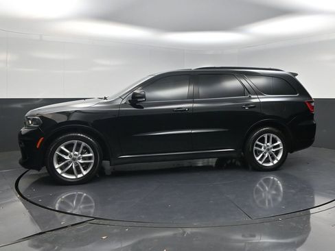 Used 2023 Dodge Durango GT RWD image 3