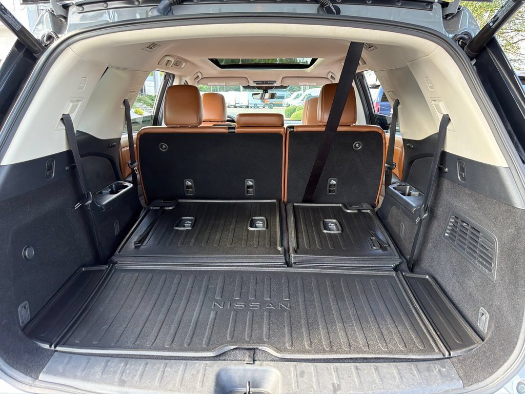 Used 2023 Nissan Pathfinder Platinum w/ Cargo Package AWD/4WD image 34
