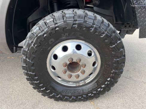 Used 2018 RAM 3500 Laramie Longhorn image 10