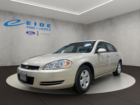 Used 2008 Chevrolet Impala LT FWD image 5