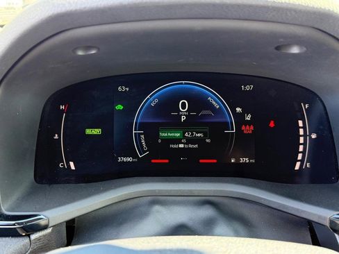 Certified 2025 Toyota Camry LE image 17