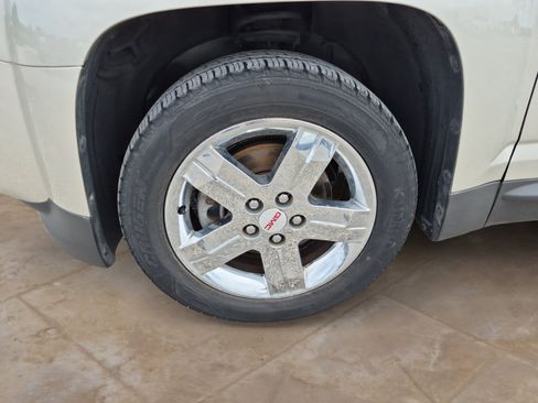 Used 2013 GMC Terrain SLT FWD image 28