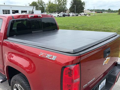 Used 2016 Chevrolet Colorado Z71 AWD/4WD image 15