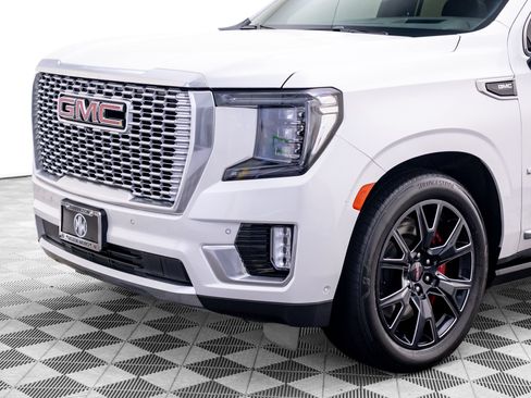 Used 2024 GMC Yukon Denali w/ Advanced Technology Package AWD/4WD image 38