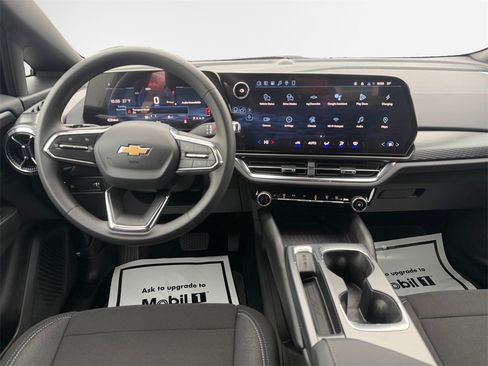 New 2026 Chevrolet Equinox EV LT image 21