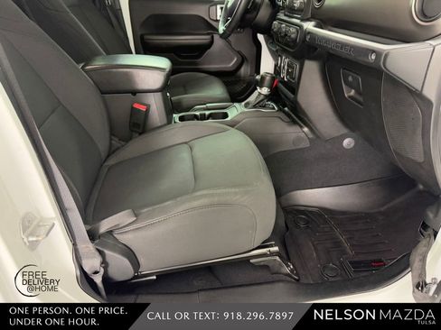 Used 2019 Jeep Wrangler Unlimited Sport S AWD/4WD image 42