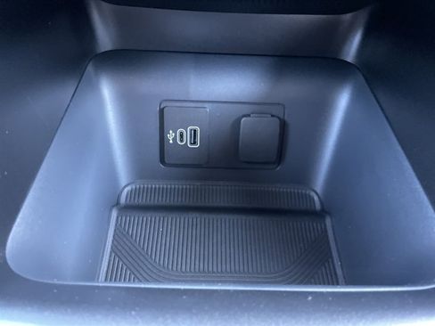 New 2026 Ford Explorer Active w/ Active Comfort Package image 40