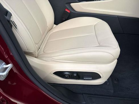 New 2025 Jeep Grand Cherokee L Limited w/ Luxury Tech Group II RWD image 27