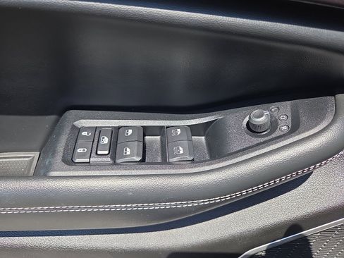 Used 2022 Jeep Grand Cherokee L Laredo AWD/4WD image 32