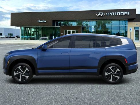 New 2026 Hyundai Ioniq 9 SE image 3