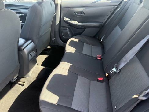 Used 2025 Nissan Sentra SV FWD image 27