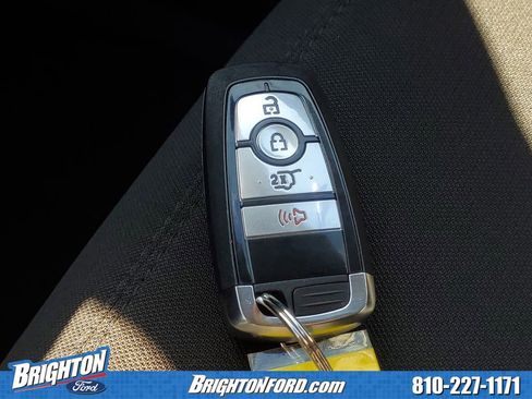 Certified 2024 Ford Explorer XLT AWD/4WD image 30