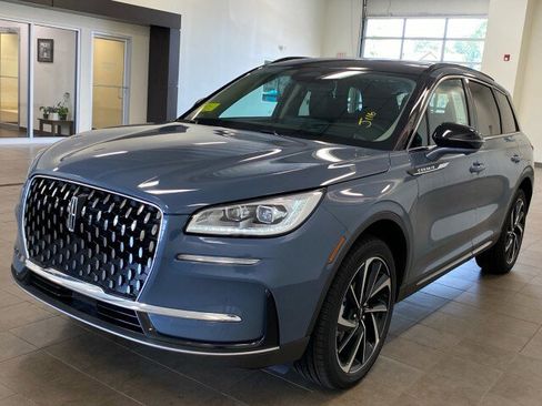 New 2025 Lincoln Corsair Reserve w/ Equipment Group 202A image 26