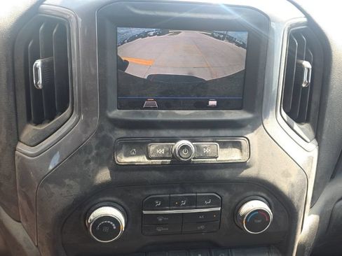 Used 2022 Chevrolet Silverado 1500 Custom w/ Safety Confidence Package AWD/4WD image 9