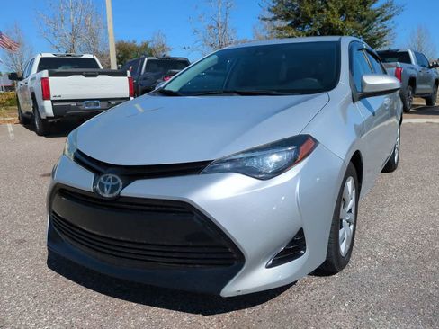 Certified 2018 Toyota Corolla LE image 2