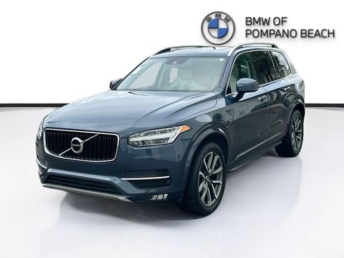 Used 2019 Volvo XC90 T5 Momentum w/ Protection Package Premier FWD image 3
