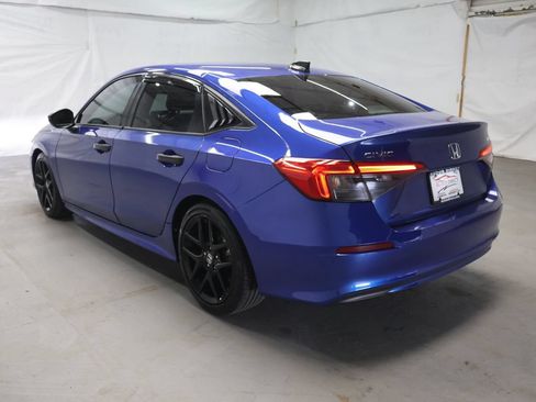 Used 2024 Honda Civic Sport image 5