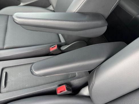 Used 2022 Volkswagen ID.4 Pro S image 14