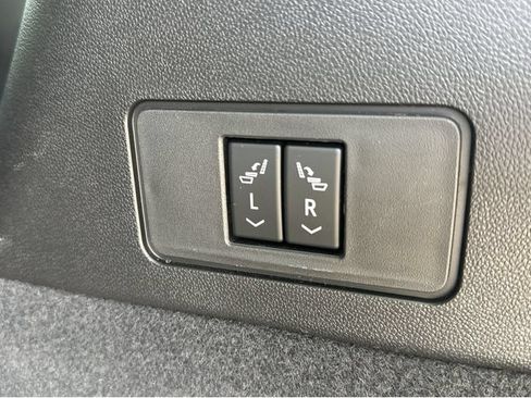 Certified 2024 Cadillac XT6 Luxury AWD/4WD image 32