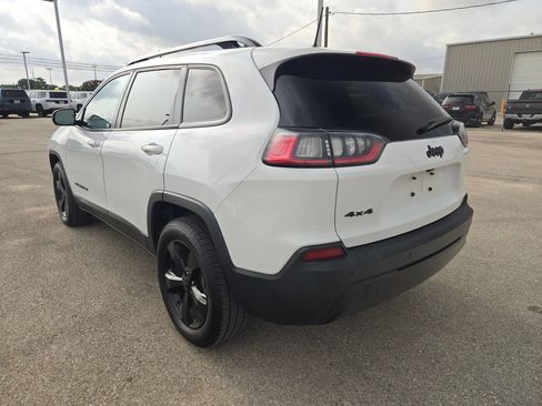 Used 2021 Jeep Cherokee Latitude Plus w/ Sun & Sound Group AWD/4WD image 5