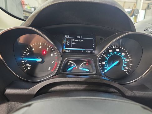 Used 2014 Ford Escape Titanium w/ Equipment Group 401A FWD image 18