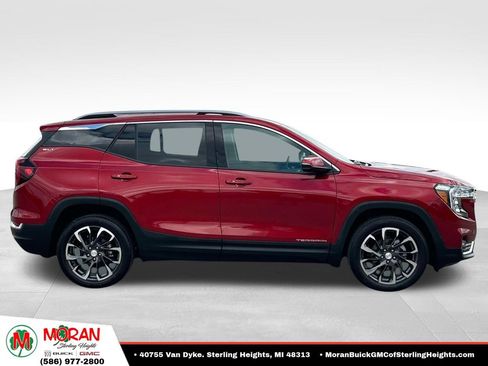 Certified 2024 GMC Terrain SLT w/ Infotainment Package II AWD/4WD image 6