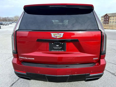 Used 2025 Cadillac Escalade Sport Platinum image 13