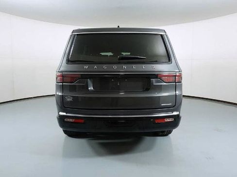 Used 2024 Jeep Wagoneer Series II w/ Flexible Seating Group AWD/4WD image 4