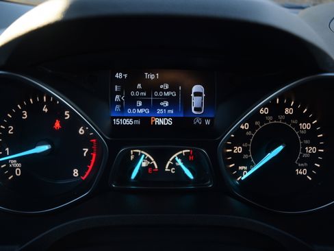 Used 2017 Ford Escape Titanium image 3